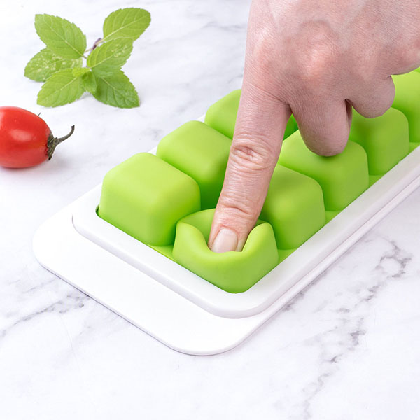 14 Ice Cube Tray with Lids 