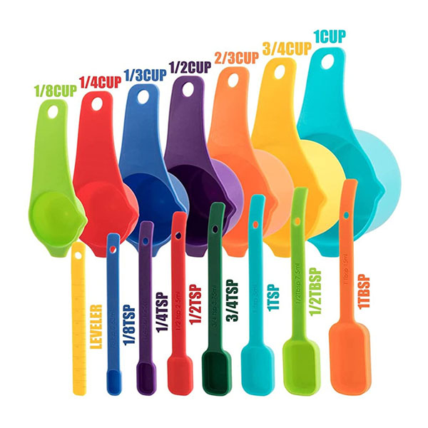 15-Piece Plastic Measuring Cups and Spoons