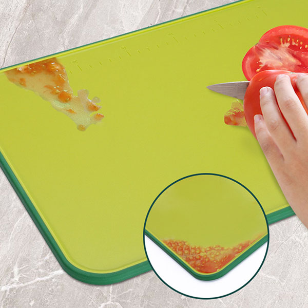 Kitchen plastic cutting board
