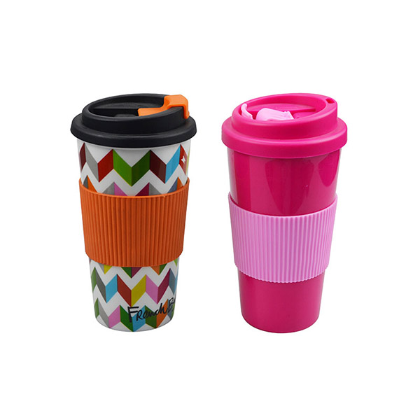 16 oz Plastic Travel Mug Flip Top Snap Lid with Hot Sleeve 