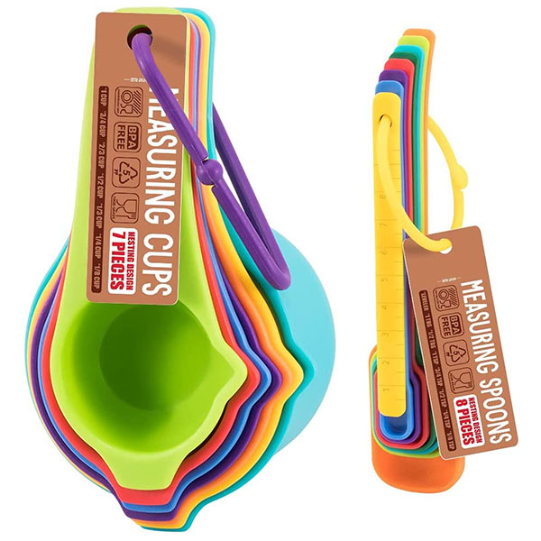 15-Piece Plastic Measuring Cups and Spoons